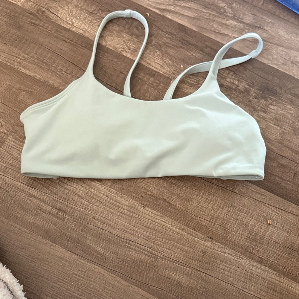 Vuori Light Sage Sports Bra